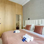 3-Bedroom Luxurious Family Flat - Vendome- With Ac
