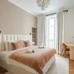 3-Bedroom Luxurious Family Flat - Vendome- With Ac